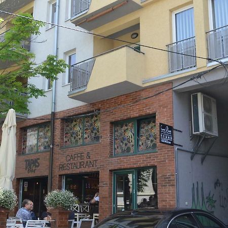 Lux Place Apartments Downtown Крагуевац Экстерьер фото